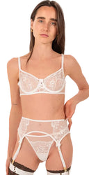 Lingerie blanche FRAME MARINA PARIS au design minimal et structuré