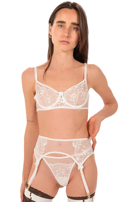 Lingerie blanche FRAME MARINA PARIS au design minimal et structuré