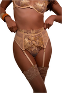     Ensemble lingerie nude transparent au style haute couture avec dentelle dorée lumineuse et allure féminine élégante et captivante.