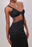 Création mode KIMY noire élégante avec allure sophistiquée et esthétique glamour premium inspirée des univers couture contemporains