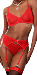 Ensemble lingerie rouge intense avec transparence subtile et coupe ajustée, silhouette élégante et style couture moderne MARINA PARIS
